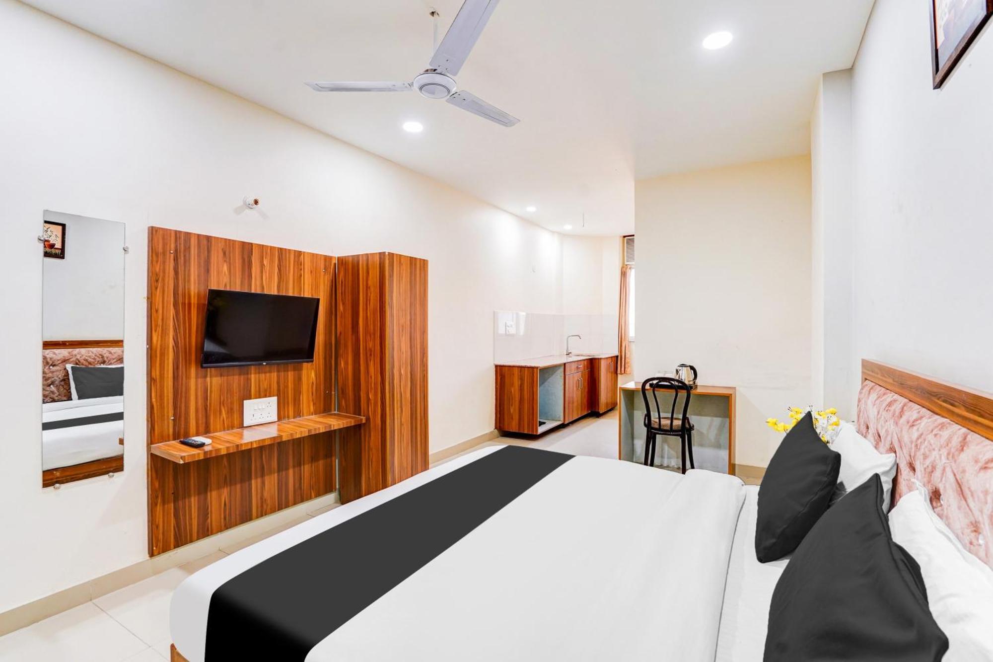 Super Collection O Sector 104 Noida Hotel Luaran gambar