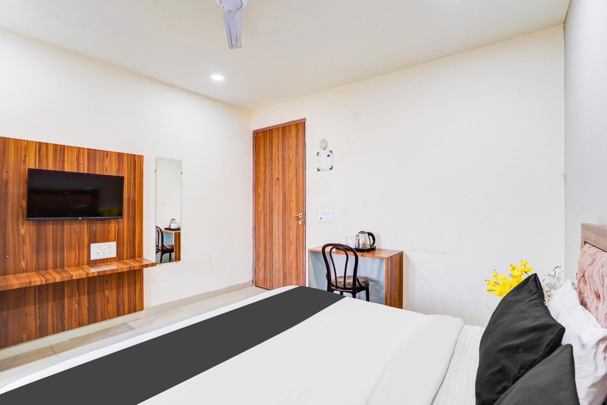 Super Collection O Sector 104 Noida Hotel Luaran gambar